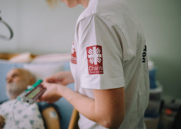 Leden, za kamna vlezem, neplatí ale v hradecké Oblastní charitě