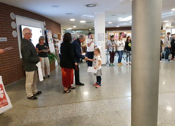 Den charity oslaven výstavou dětských obrázků 