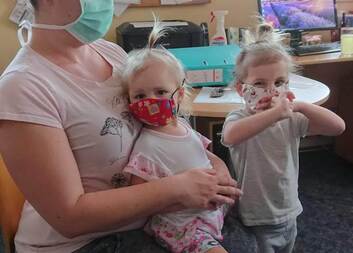 Nouzový stav a život v azylovém domě  