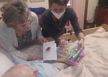 Přáníčka a perníčky pro klienty z našich péčí