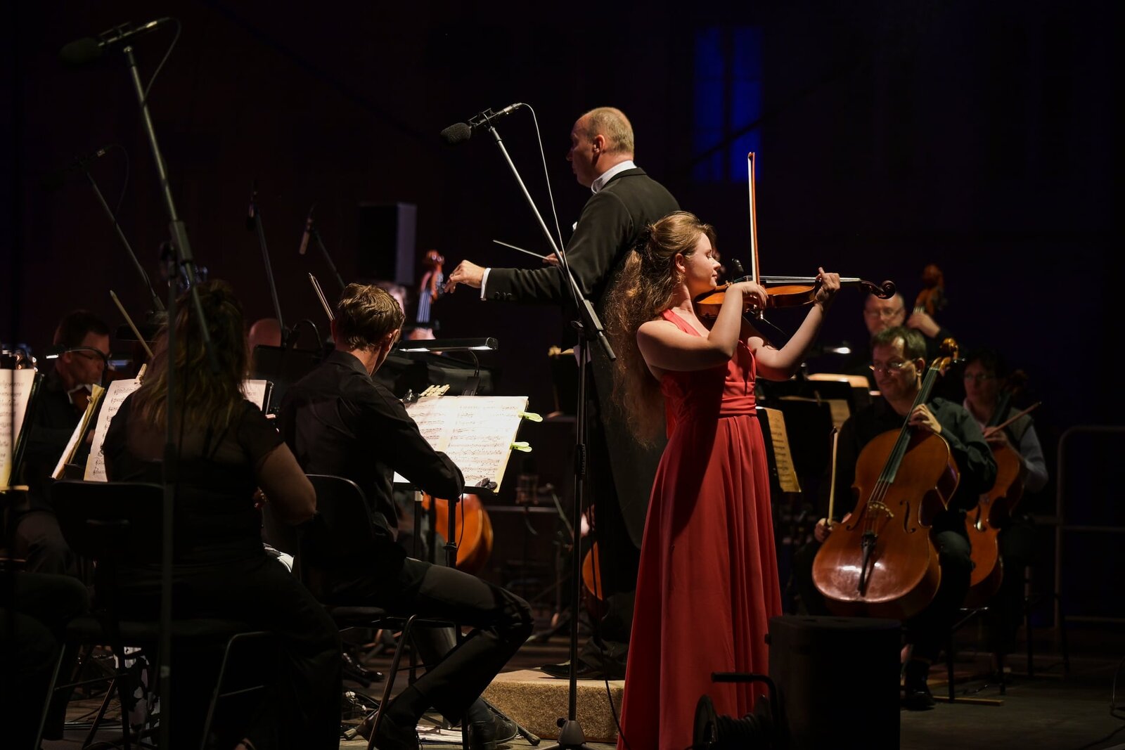 benefiční koncert Filharmonie Hk ve spolupráci s OCH HK.