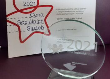 Ceny sociálních služeb i v řadách v týmu OCH HK, hradecká charita získala krajské ocenění
