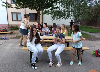 V azylovém domě vaříme s Potravinovou bankou