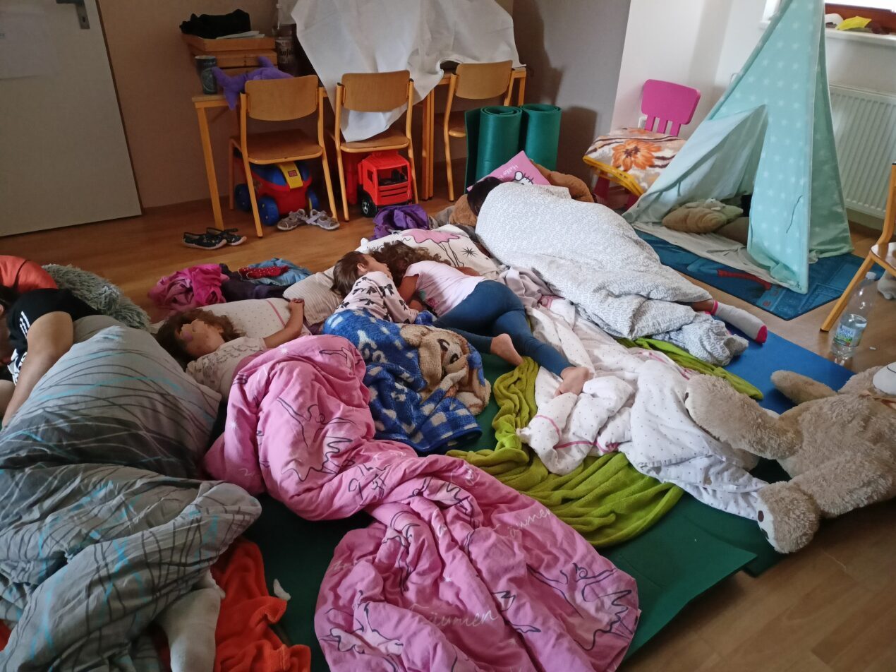 přespávačka v Domově pro matky s dětmi 
