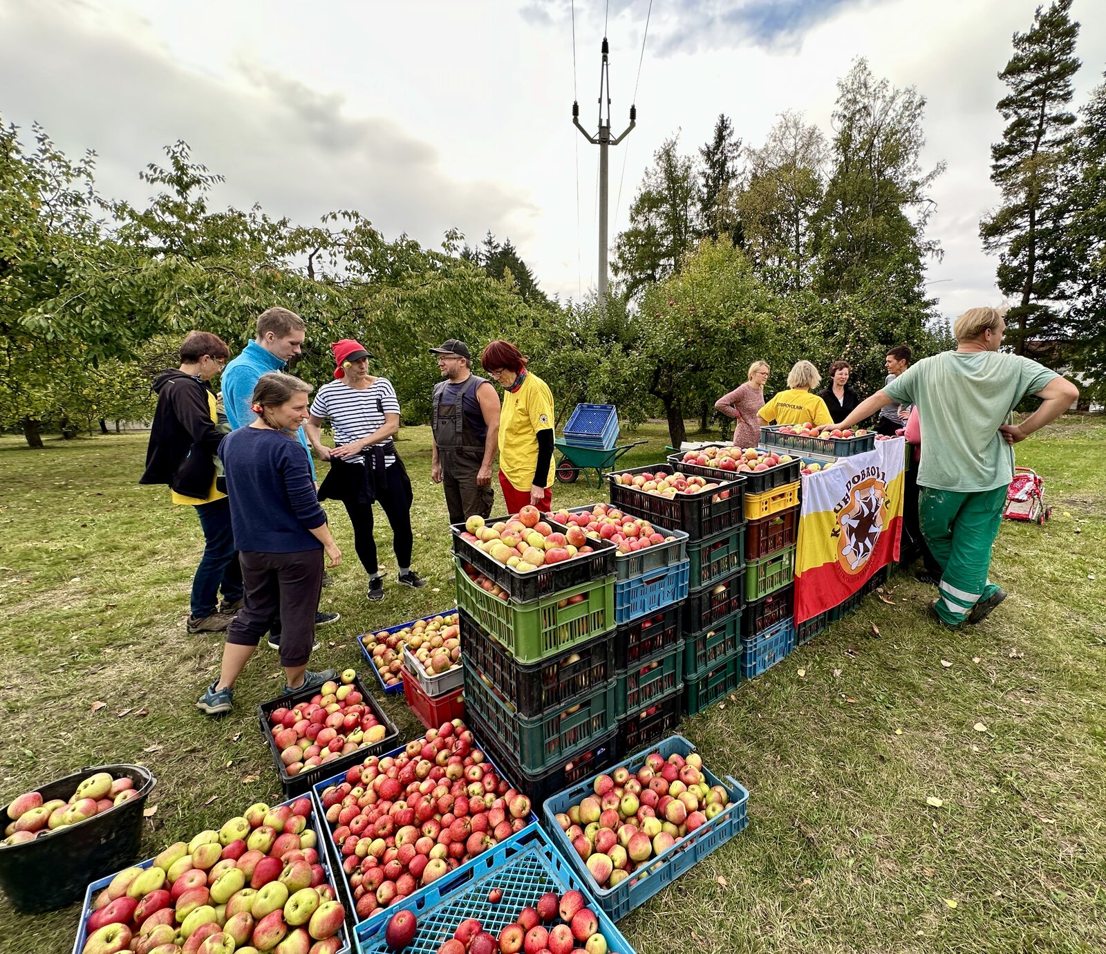 Žamberk brigáda dobrovolníků Oblastní charity HK