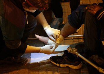 Medici na ulici pomáhaji lidem bez domova