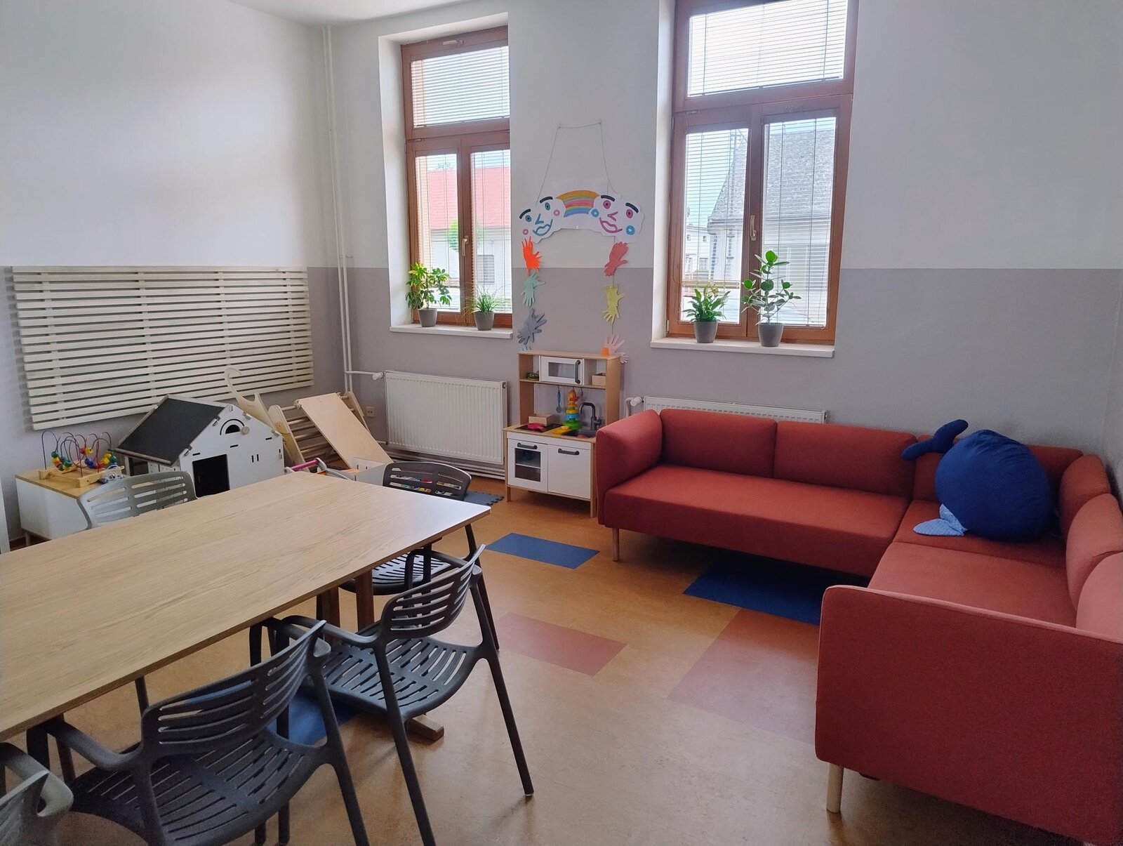Nová společenská místnost v Domově pro matky s dětmi