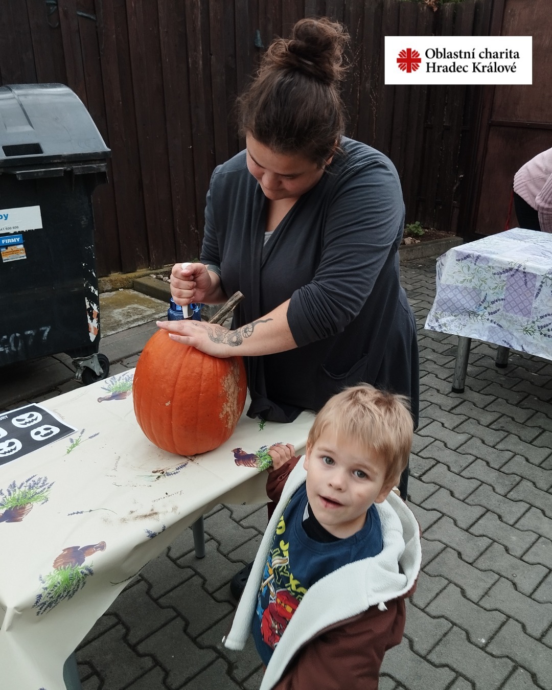 podzimní tvoření v Domově pro matky s dětmi