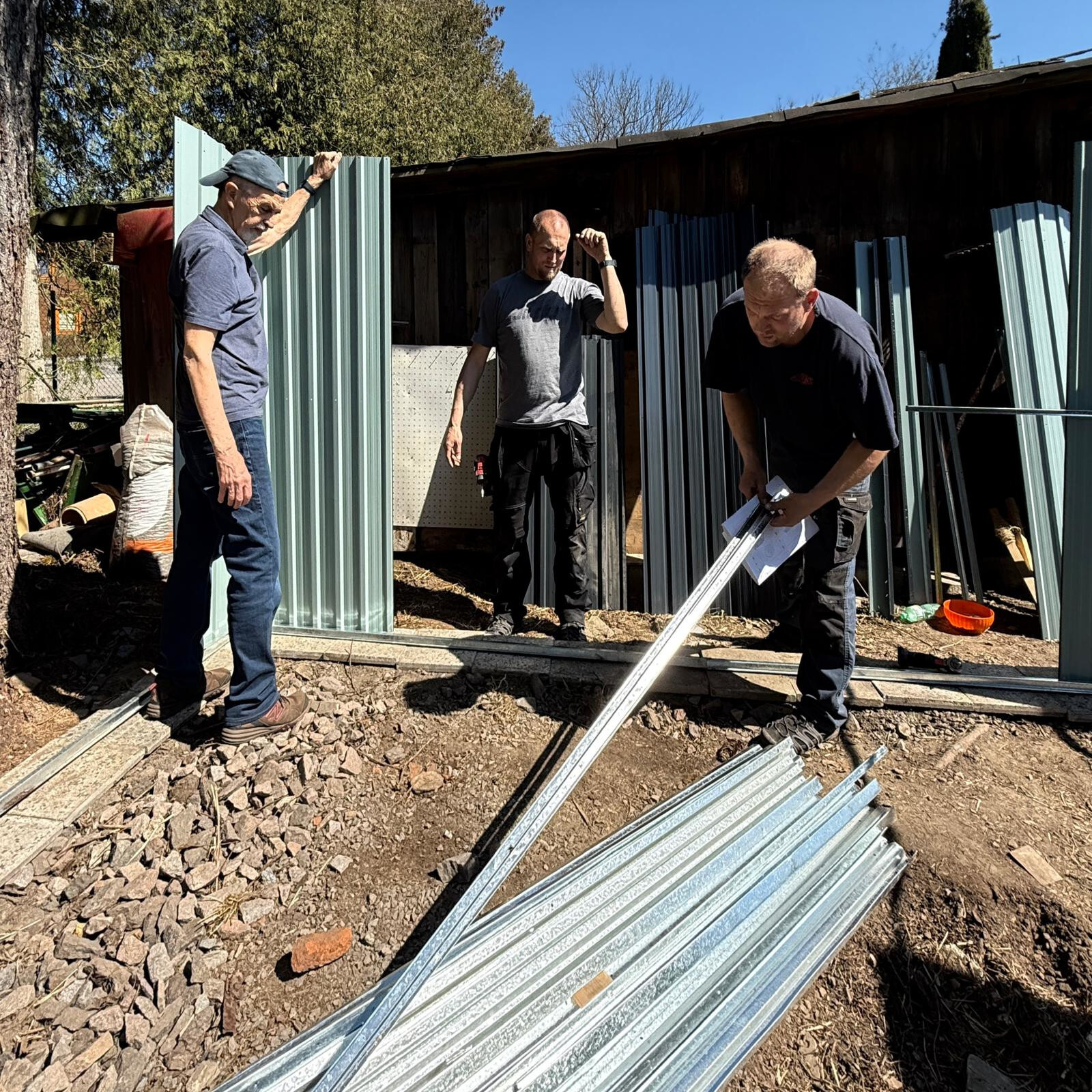 f1b5f50b-0601-4168-9e19-fbbfbe83f4c4