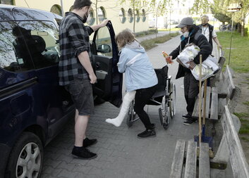 Někdy stačí otevřené dveře. Denní centrum nabízí lidem bez domova pomoc i nový začátek