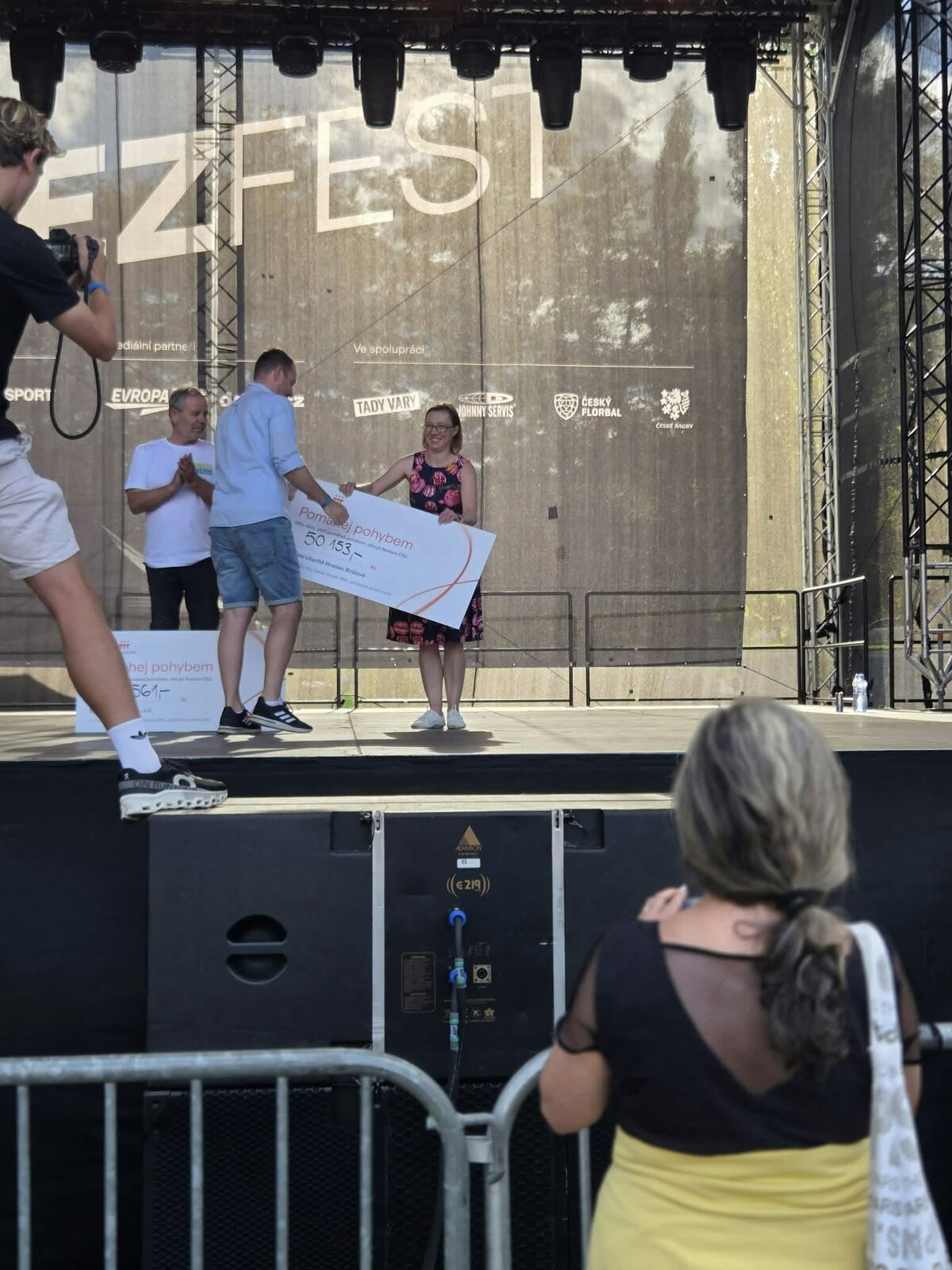 Poradna pro lidi v tísni - čezFEST Hradec Králové Poradna pro lidi v tísni - čezFEST Hradec Králové